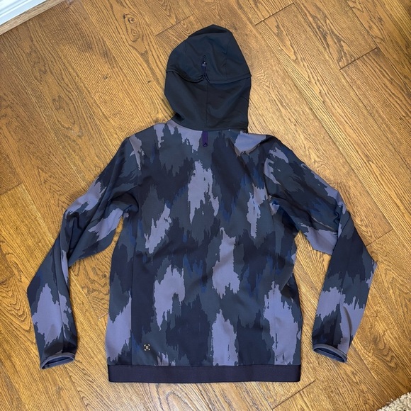 Lululemon Take The Moment Hoodie lululemon x Robert Geller - Picture 9 of 14